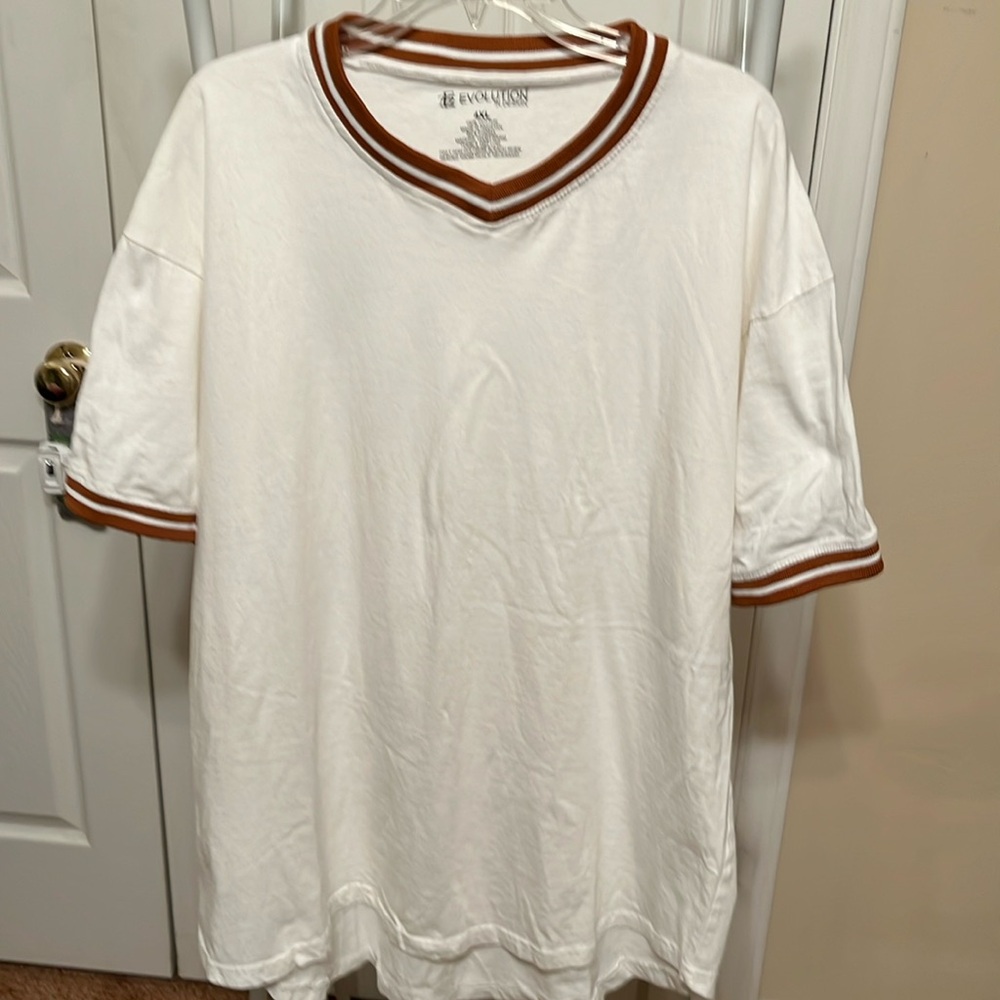 Evolution In Design tee high low Size 4XL